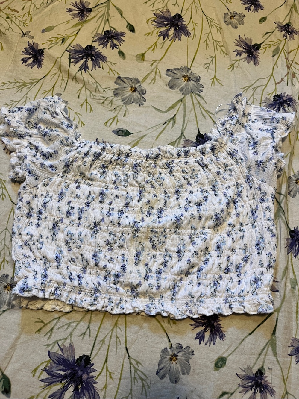 Y2K Bluenotes Blue Floral Smocked Crop Top Size L - Picture 4 of 7